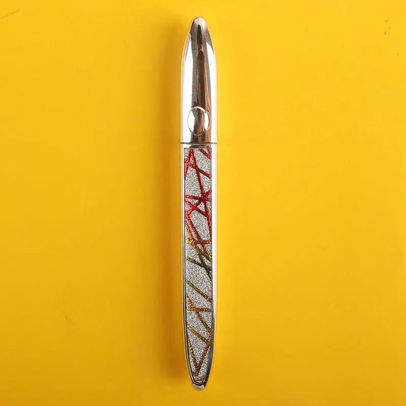 Chic and Stylish Eyeliner